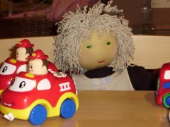 NIKI ....................................... prodano ........................... jedna lutka, jedna bajka SRETNI PRINC